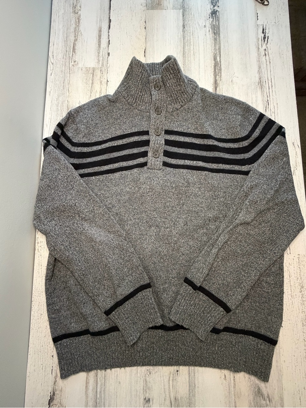 Banana Republic XL 80% Merino Wool Italian Yarn Striped Mock Neck Sweater